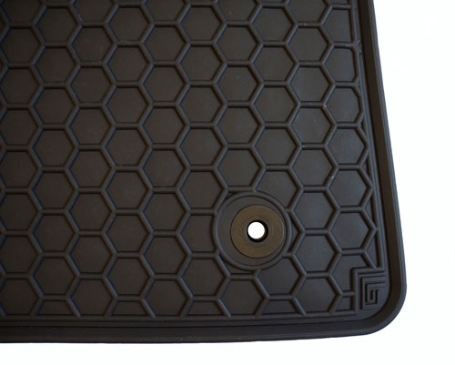 Moulded Rubber Van Mats - 10mm Raised Edge