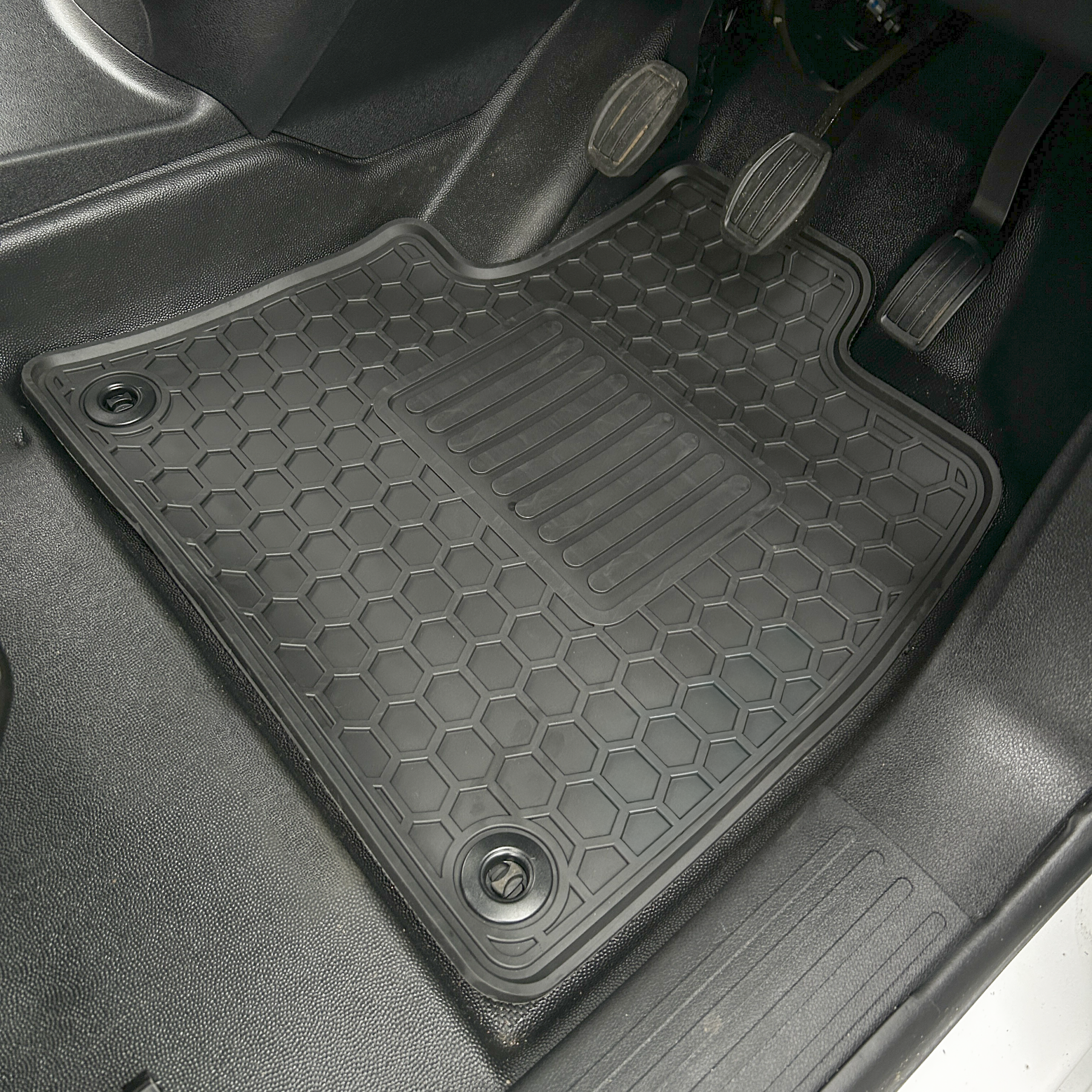 Citroen Dispatch 2016 - Present Moulded Rubber Van Mat